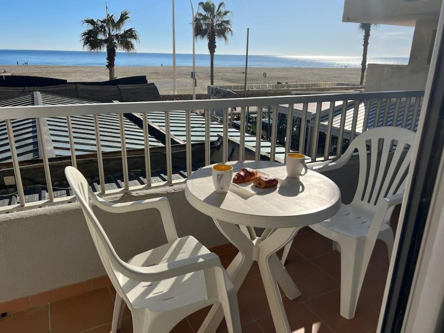 Le Carrousel - Apt Vue Mer - Plage A 10 M - Clim - Wifi Canet-en-Roussillon Exteriér fotografie